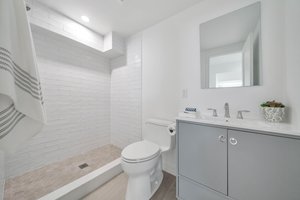  Photo 100