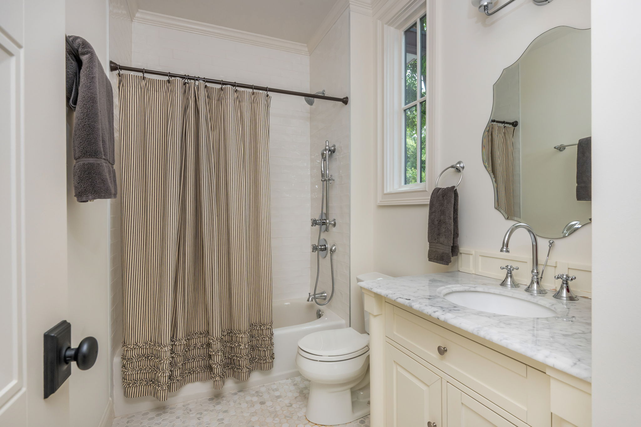En Suite Bathroom