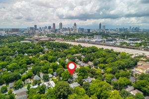 Neighborhood Home with BEST Walkability in Town
