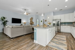 Living Room/Kitchen