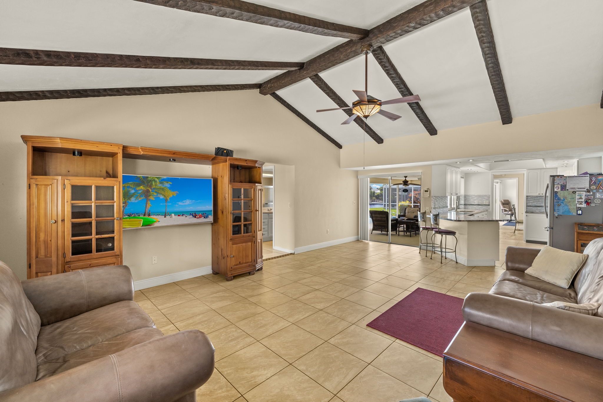Family Room 4 of 4