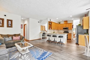 SE 24th St-S1706-007.jpg