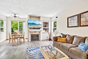 SE 24th St-S1706-009.jpg