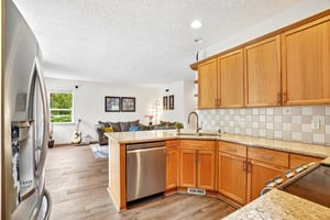 SE 24th St-S1706-014.jpg