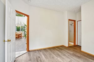 SE 24th St-S1706-024.jpg