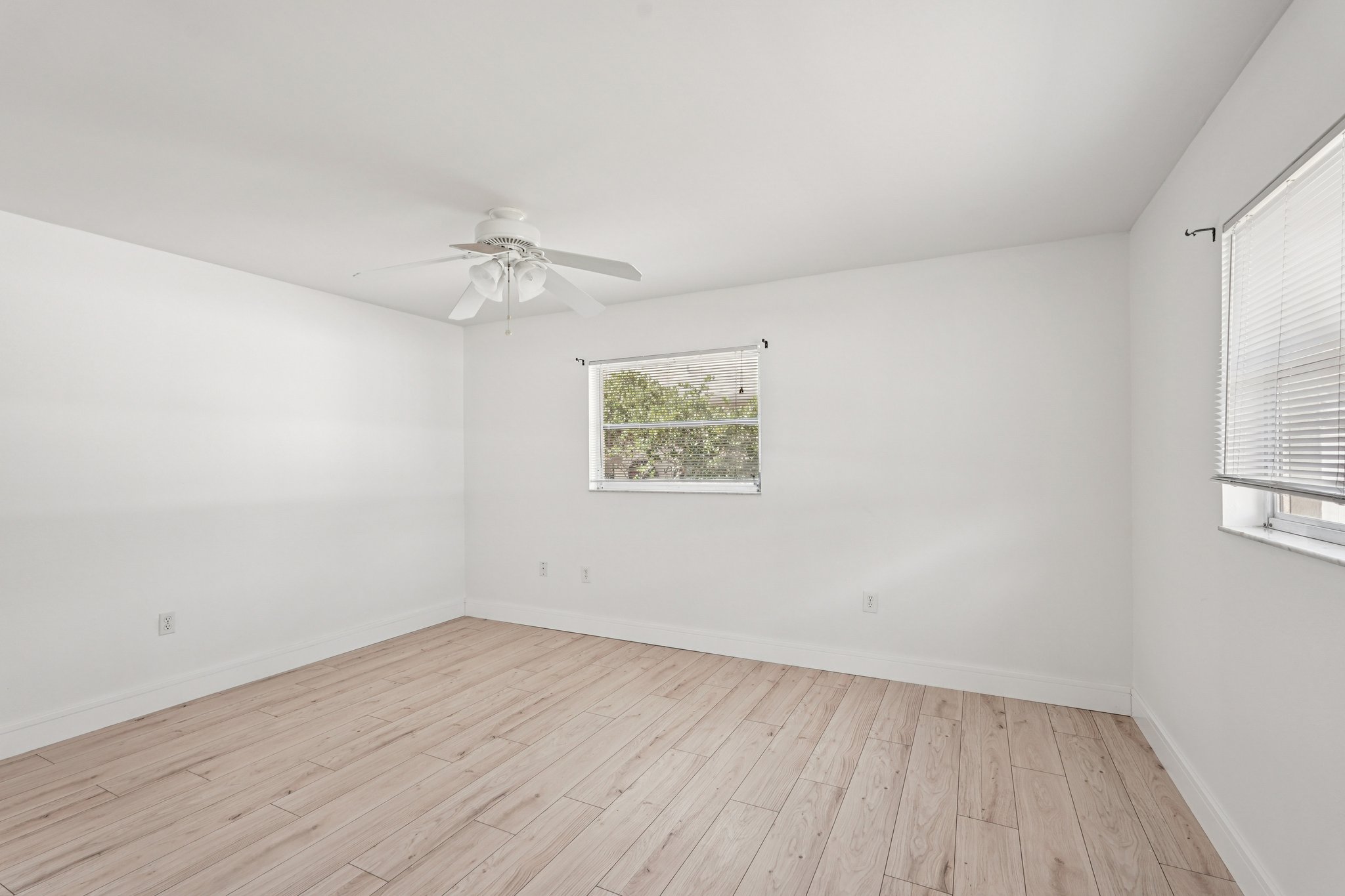 Bayonne St-S0603-018.jpg