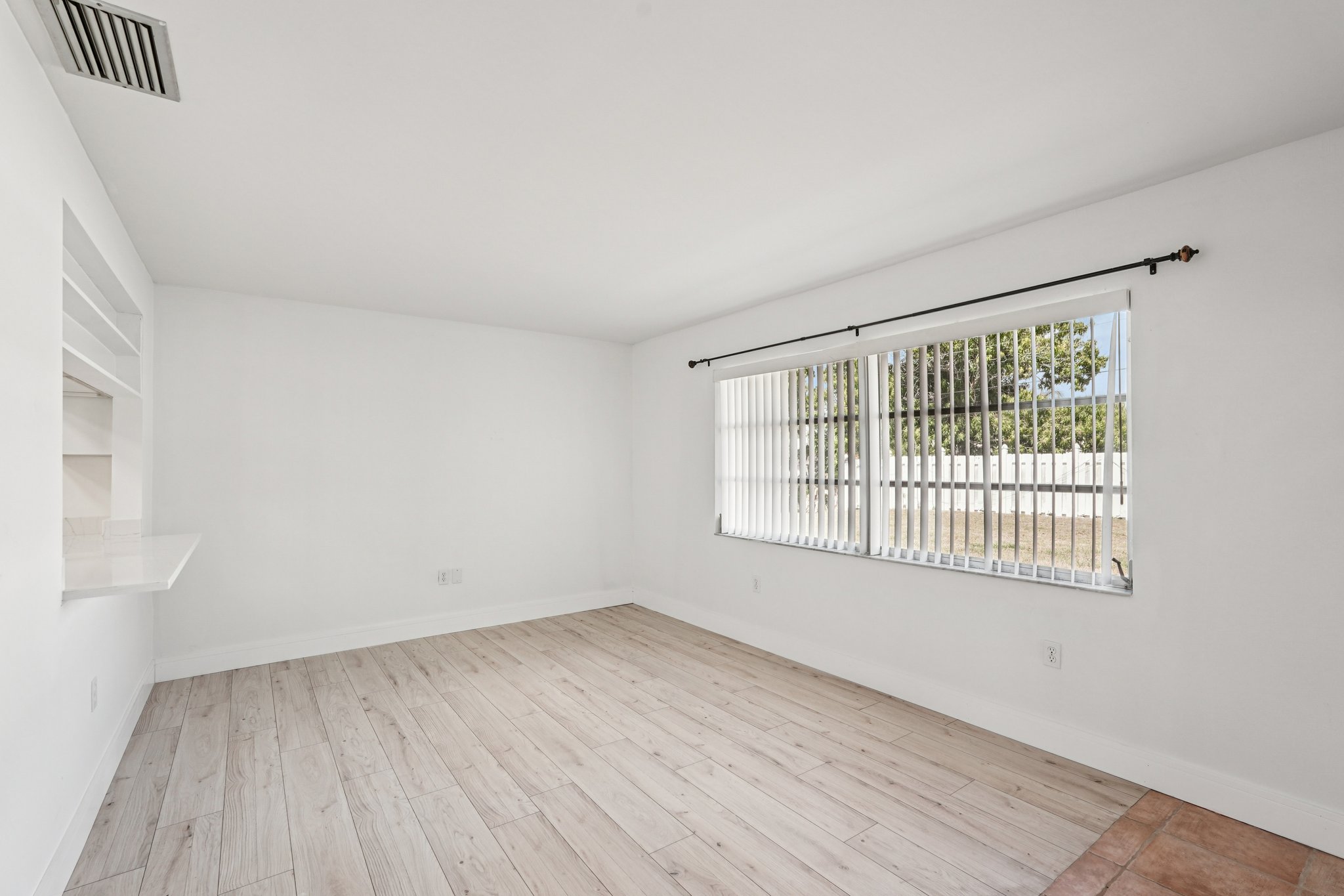 Bayonne St-S0603-021.jpg