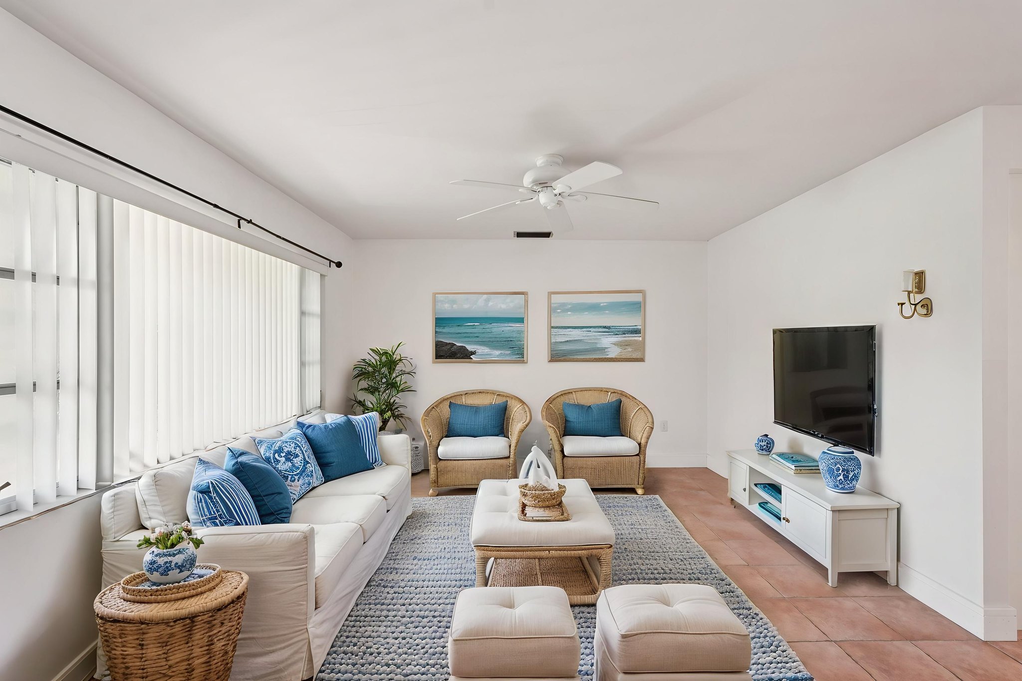 Bayonne St-S0603-009 virtually staged.jpeg