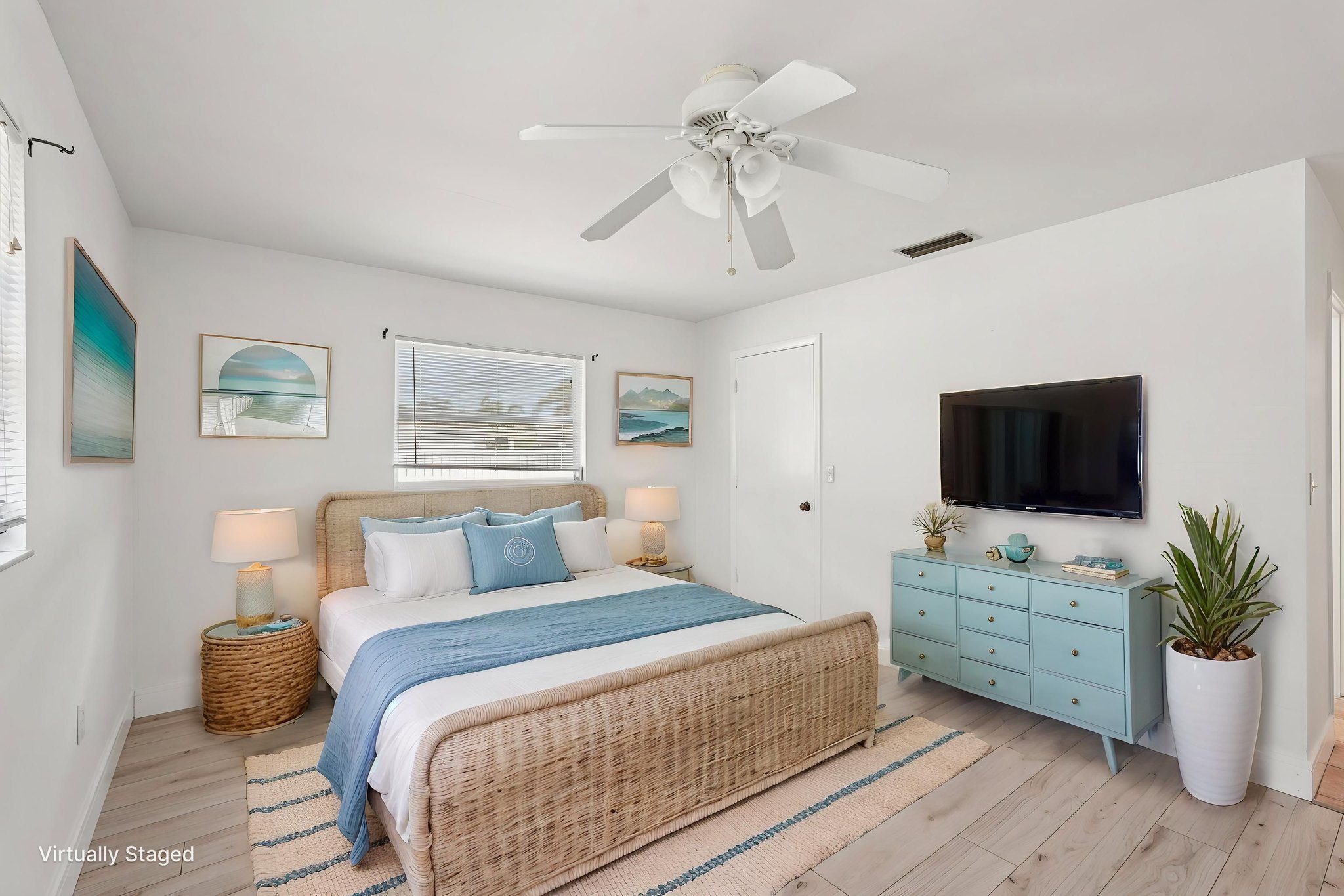 Bayonne St-S0603-016 virtually staged.jpeg