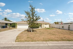 Bayonne St-S0603-003.jpg