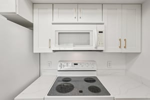 Bayonne St-S0603-014.jpg