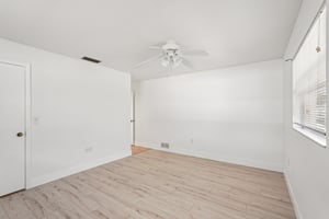 Bayonne St-S0603-020.jpg