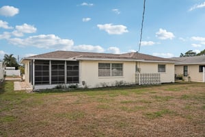 Bayonne St-S0603-037.jpg