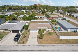 Bayonne St-S0603-044.jpg