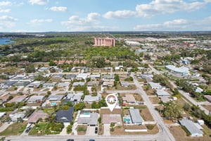 Bayonne St-S0603-046.jpg