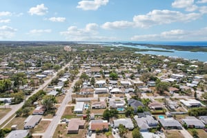 Bayonne St-S0603-048.jpg