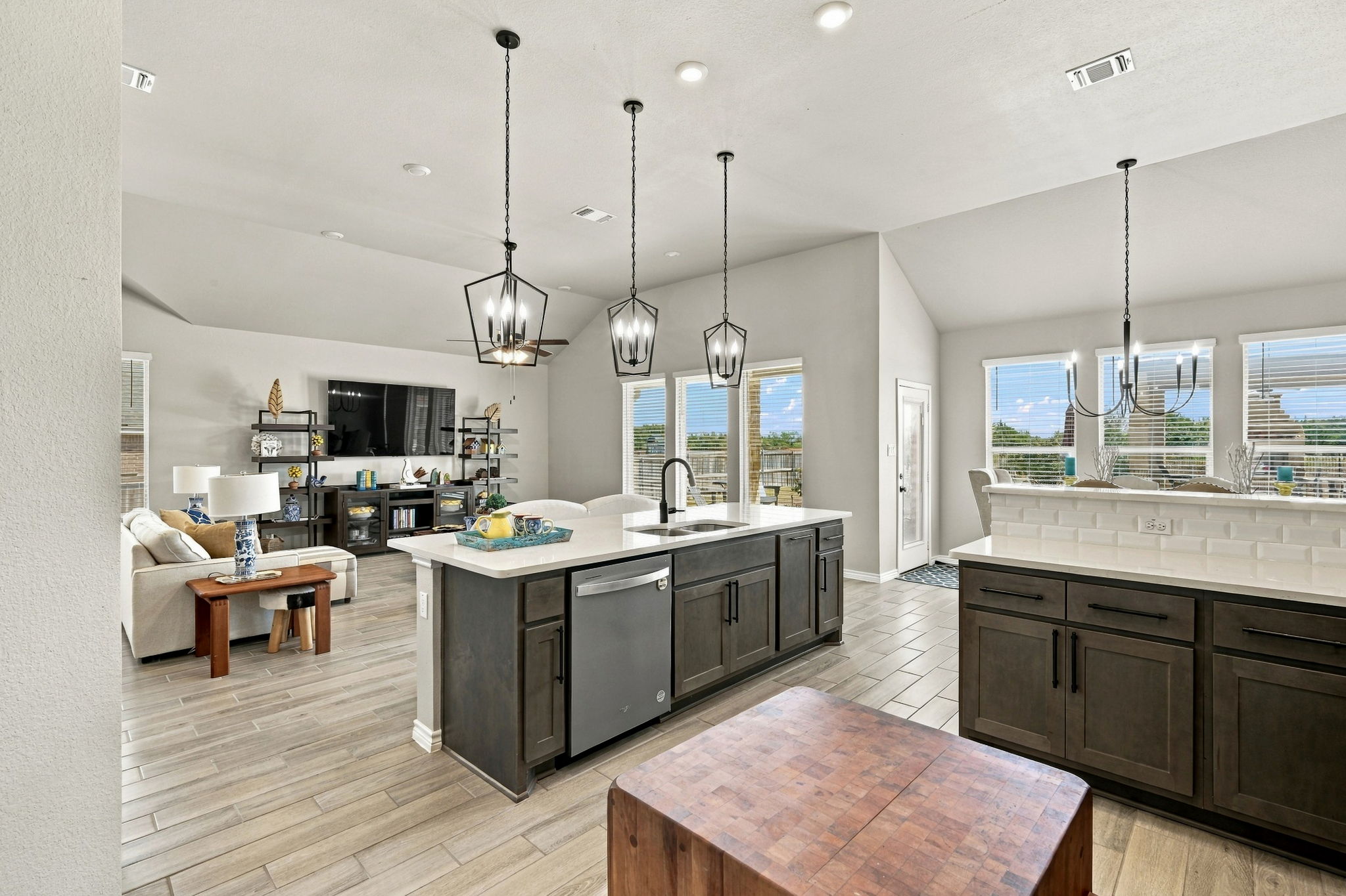 Kitchen/Living Room