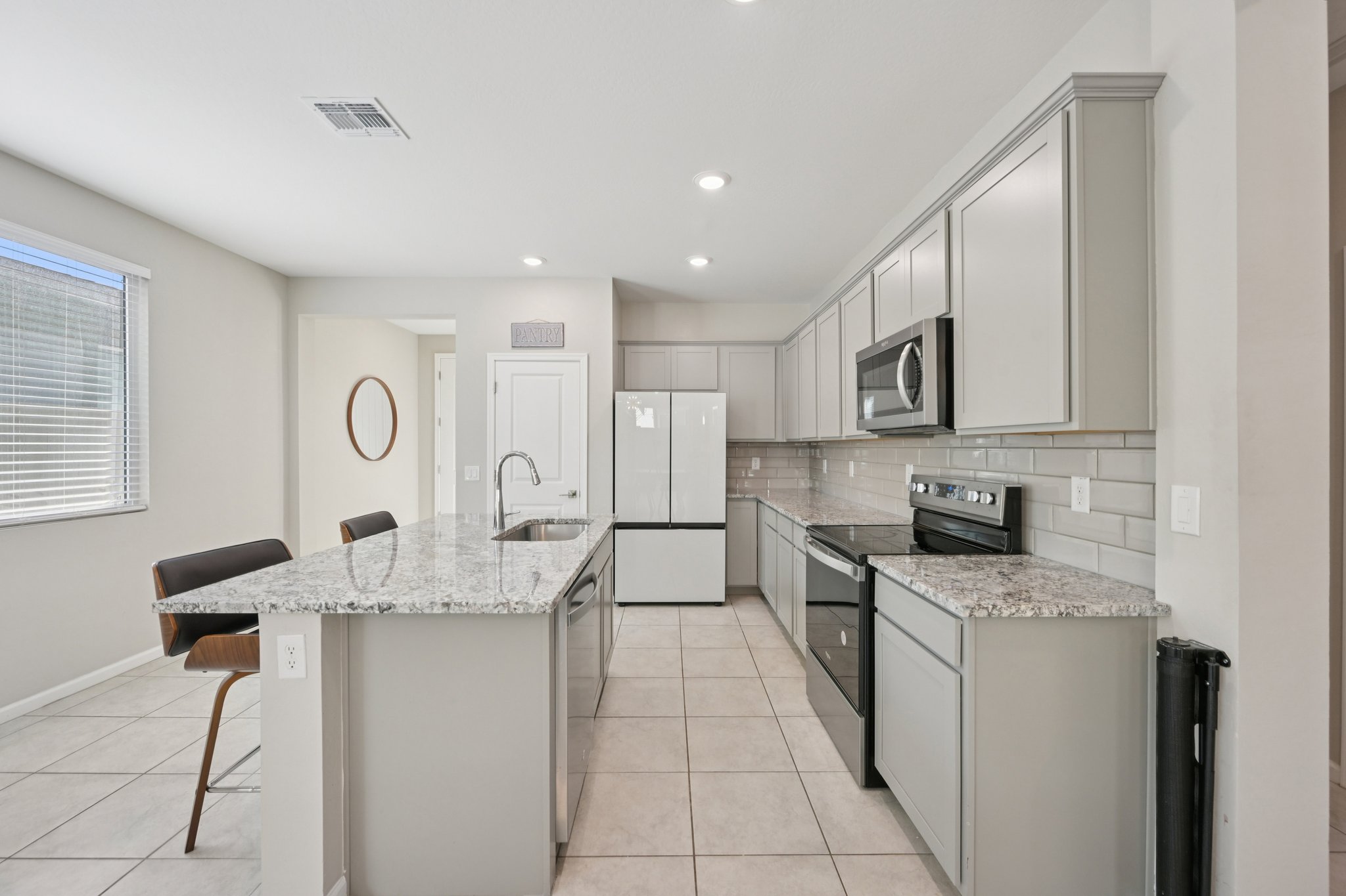 W Via De Luna Dr-S1701-017.jpg