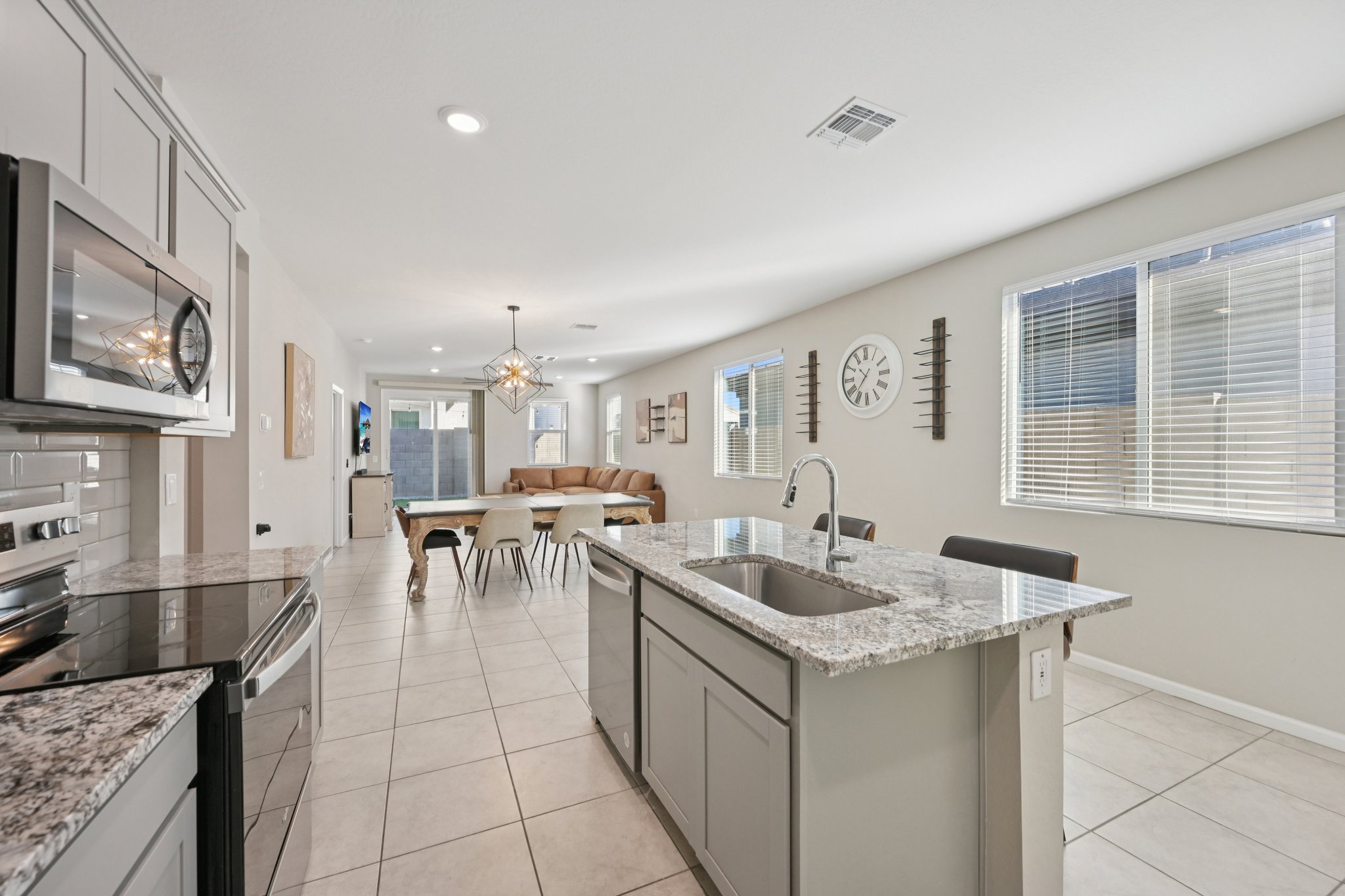 W Via De Luna Dr-S1701-019.jpg