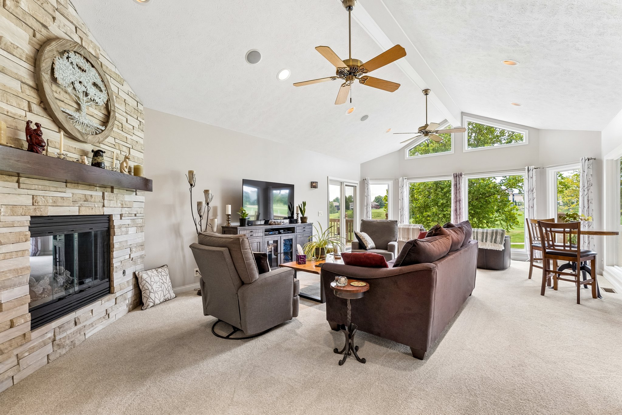 17419 Riviera Dr_008.jpg