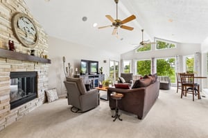 17419 Riviera Dr_008.jpg