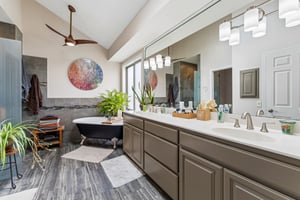 17419 Riviera Dr_027.jpg