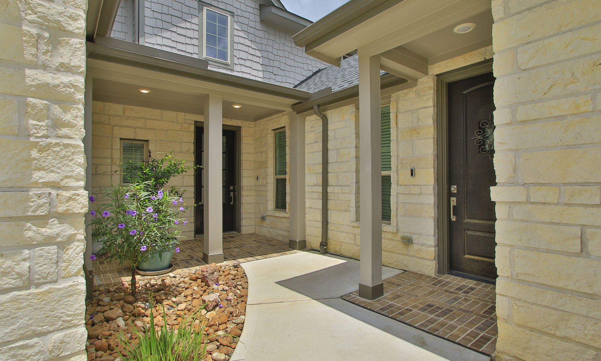 Separate/Private Entrance to Guest/In-Law Suite (right)