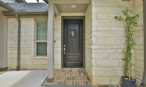 Covered/separate entrance to Guest/In-Law Suite