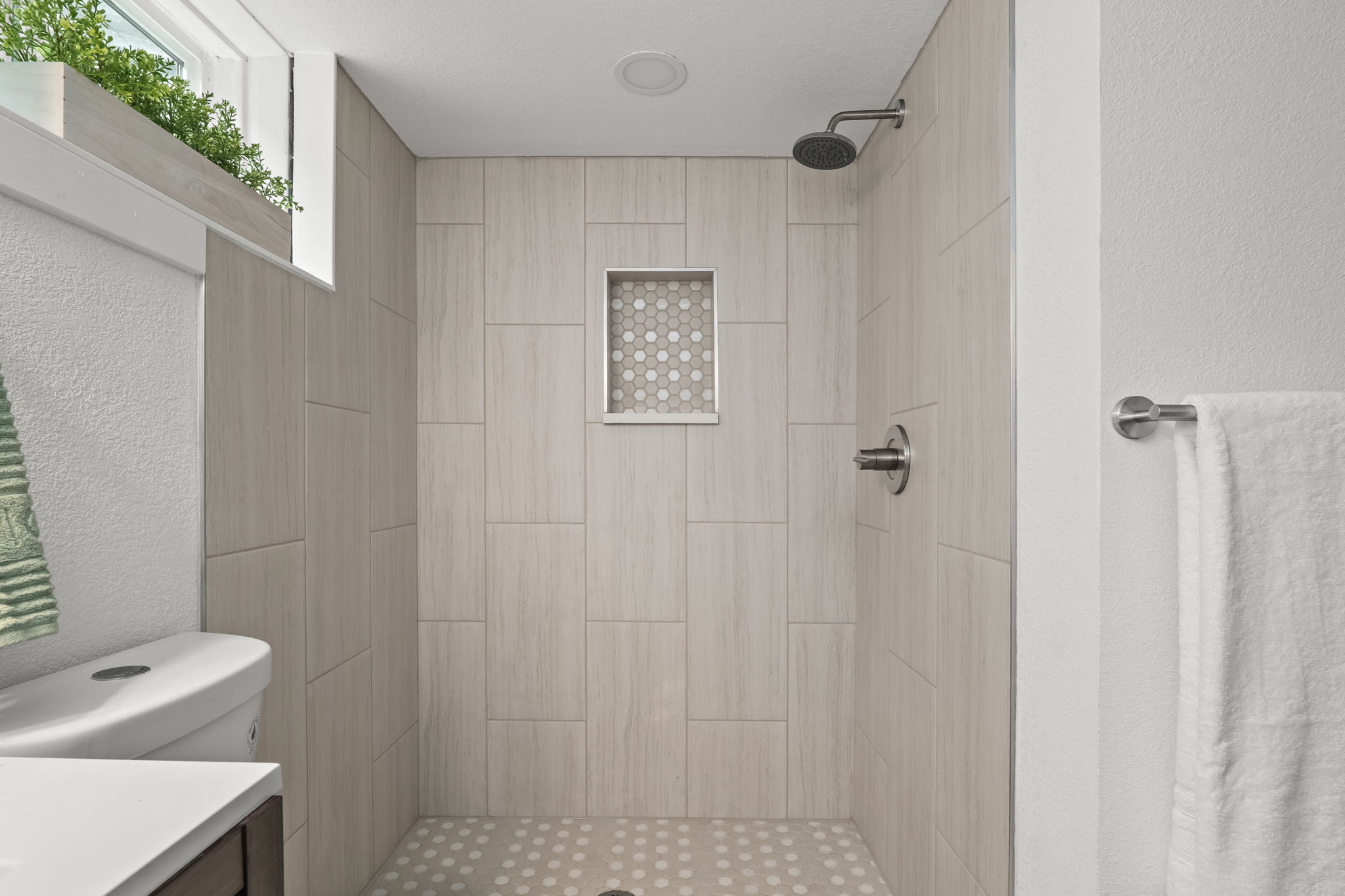 Basement Bath 3