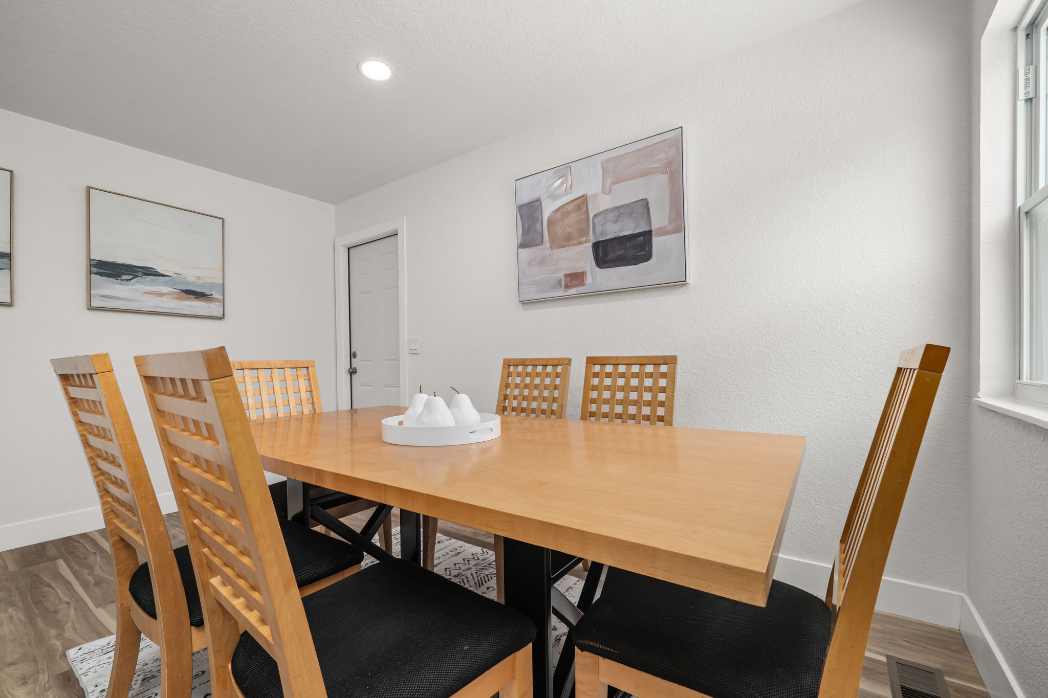 Dining 3