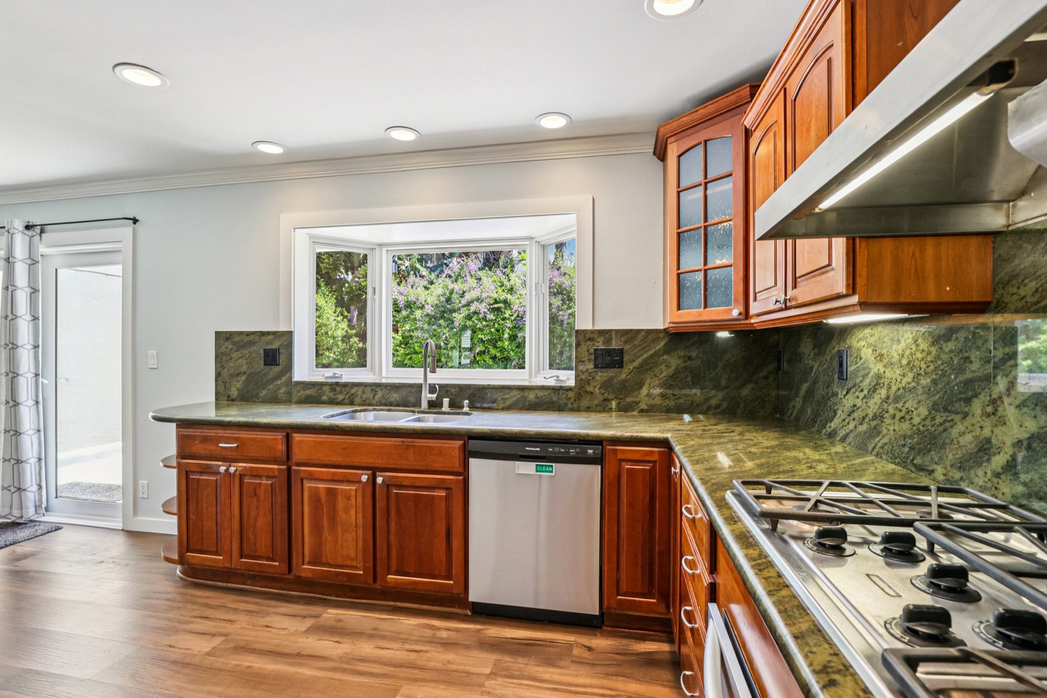 Bonaire Way-S1404-012.jpg