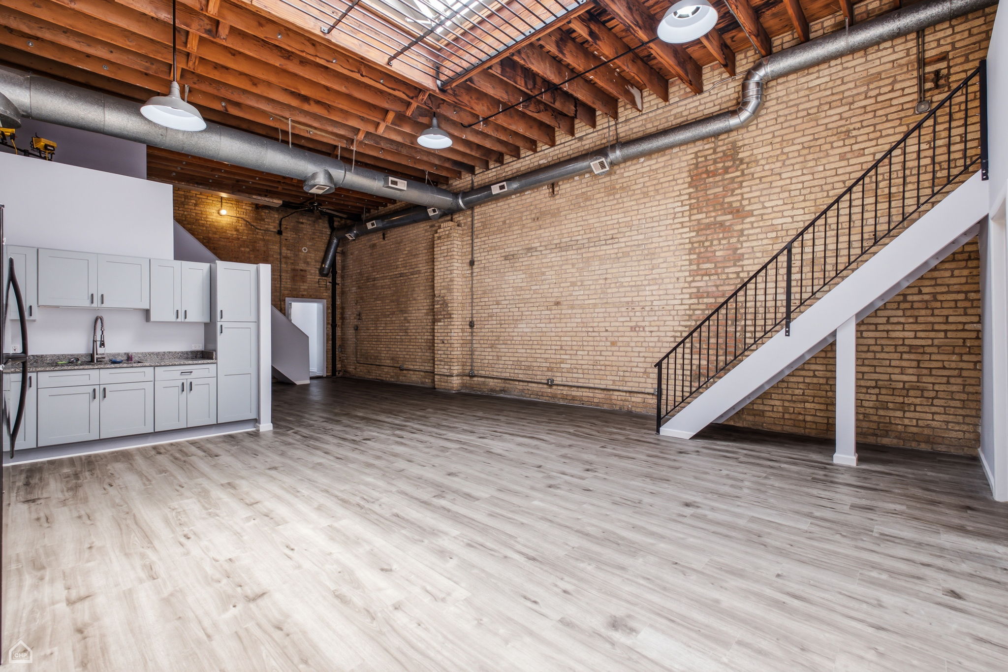 1742 N Mozart St_008