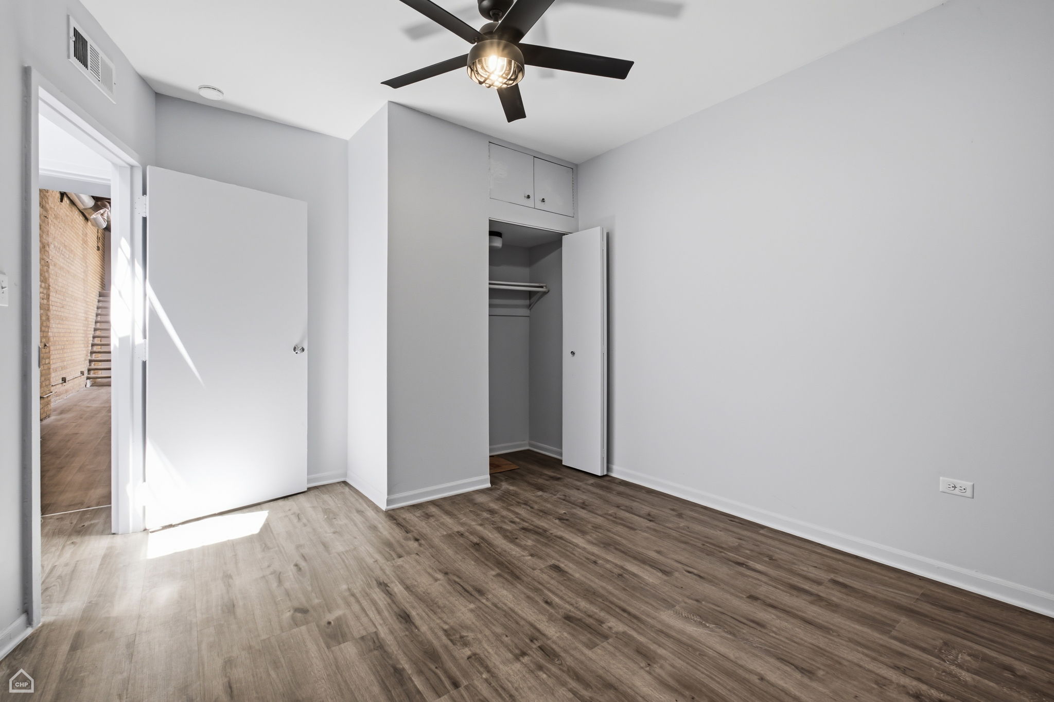 1742 N Mozart St_014