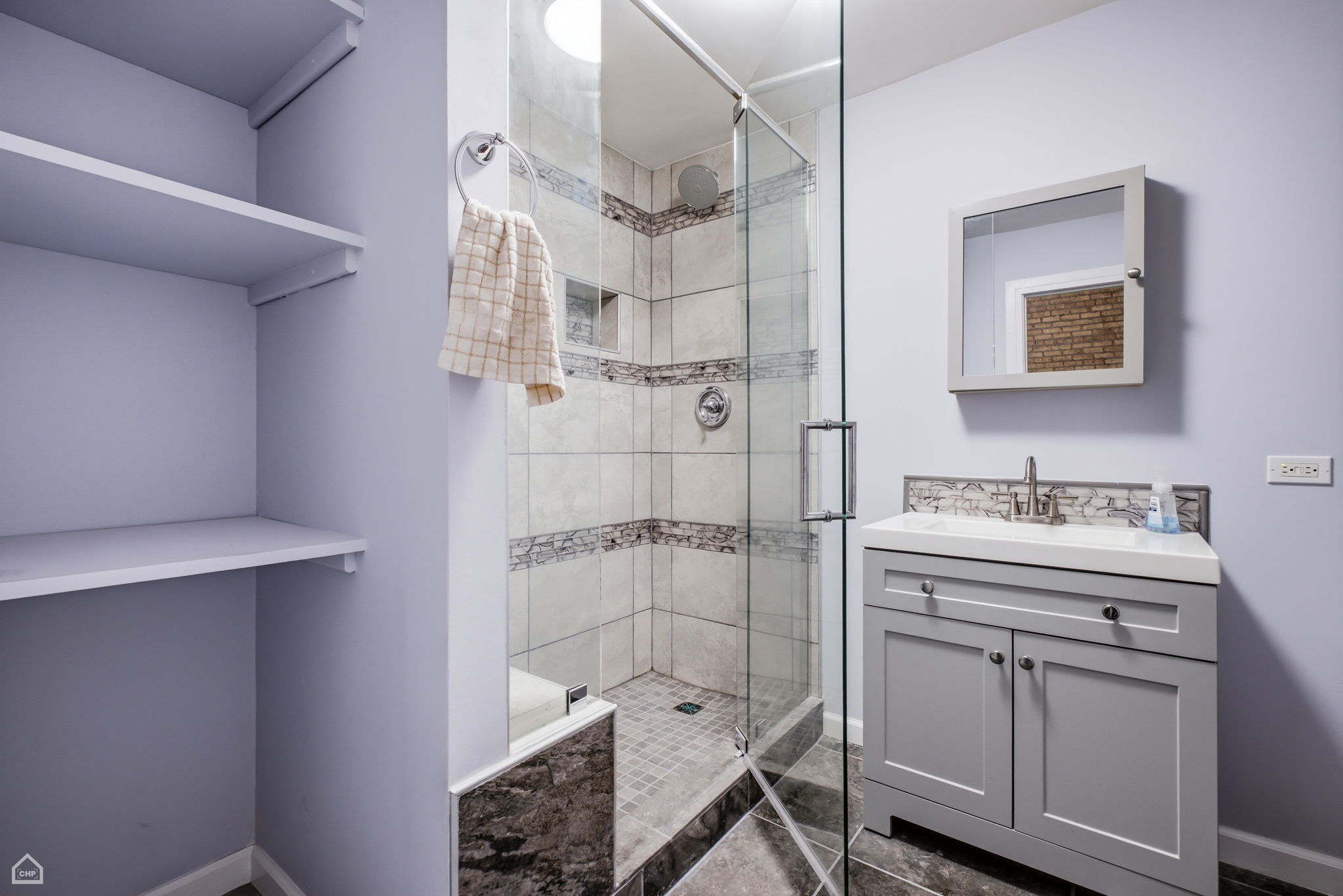 1742 N Mozart St_016