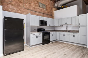 1742 N Mozart St_006