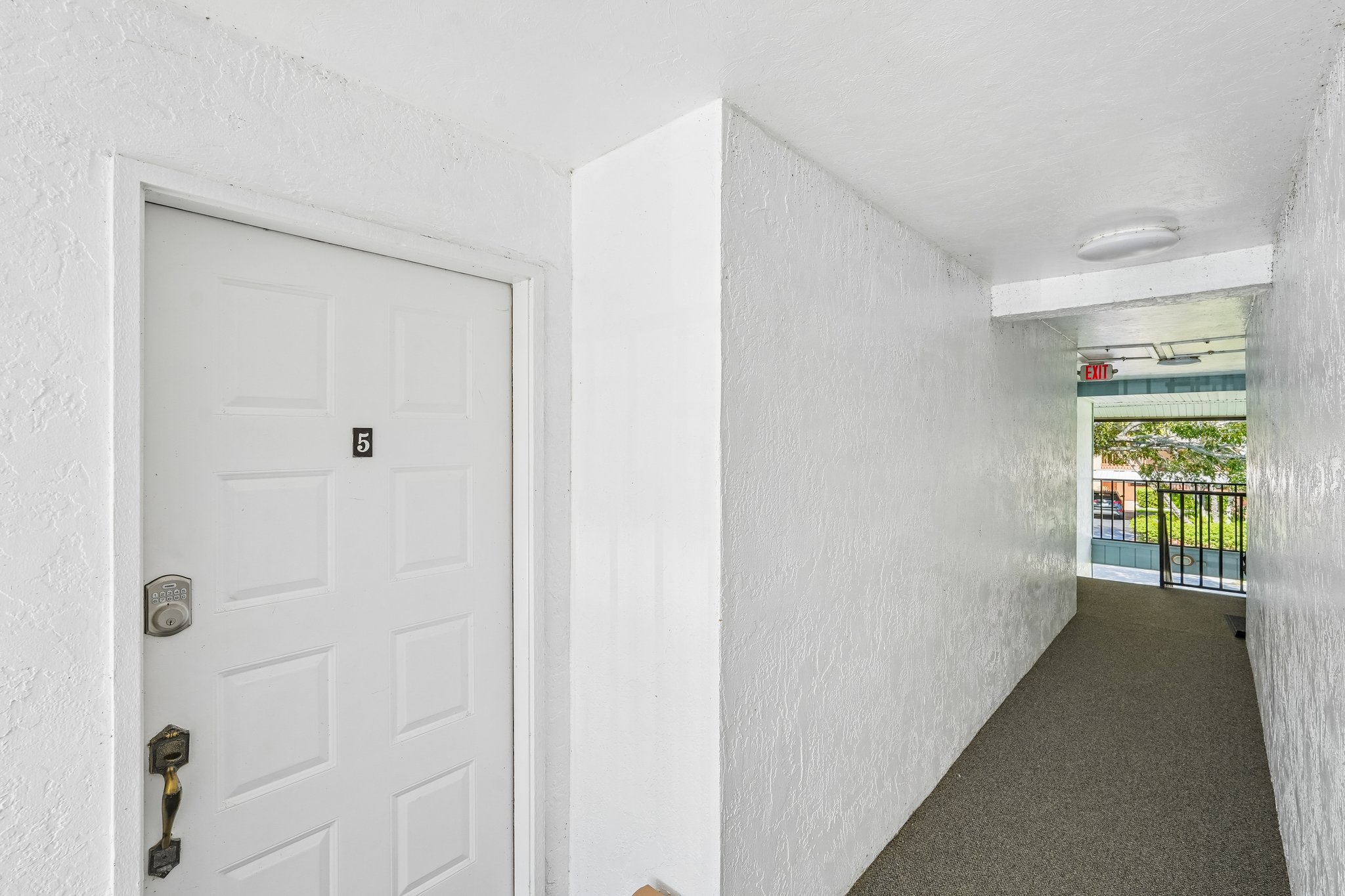 Birchwood Ln 5-S2609-003.jpg