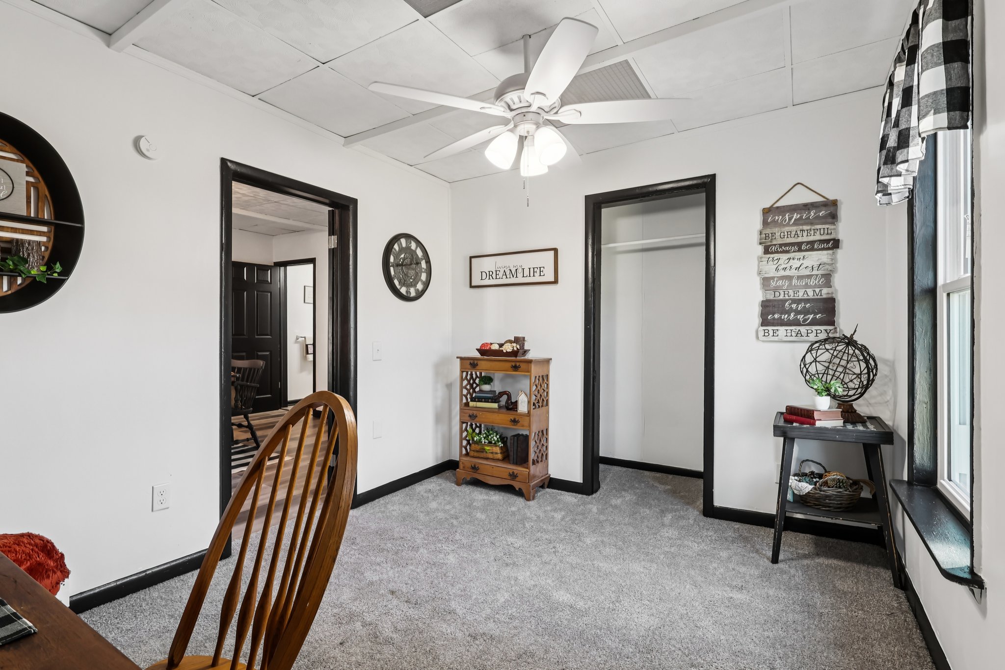 W Prospect Rd-S0210-020.jpg