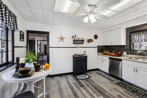 W Prospect Rd-S0210-014.jpg