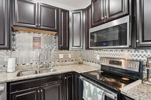 Lydia Dr-S1110-017.jpg