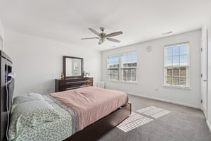 Lydia Dr-S1110-020.jpg