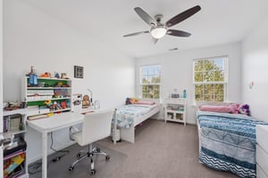 Lydia Dr-S1110-027.jpg