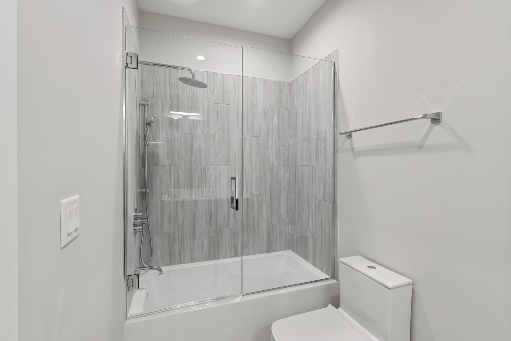 Walnut Cir-S1408-020