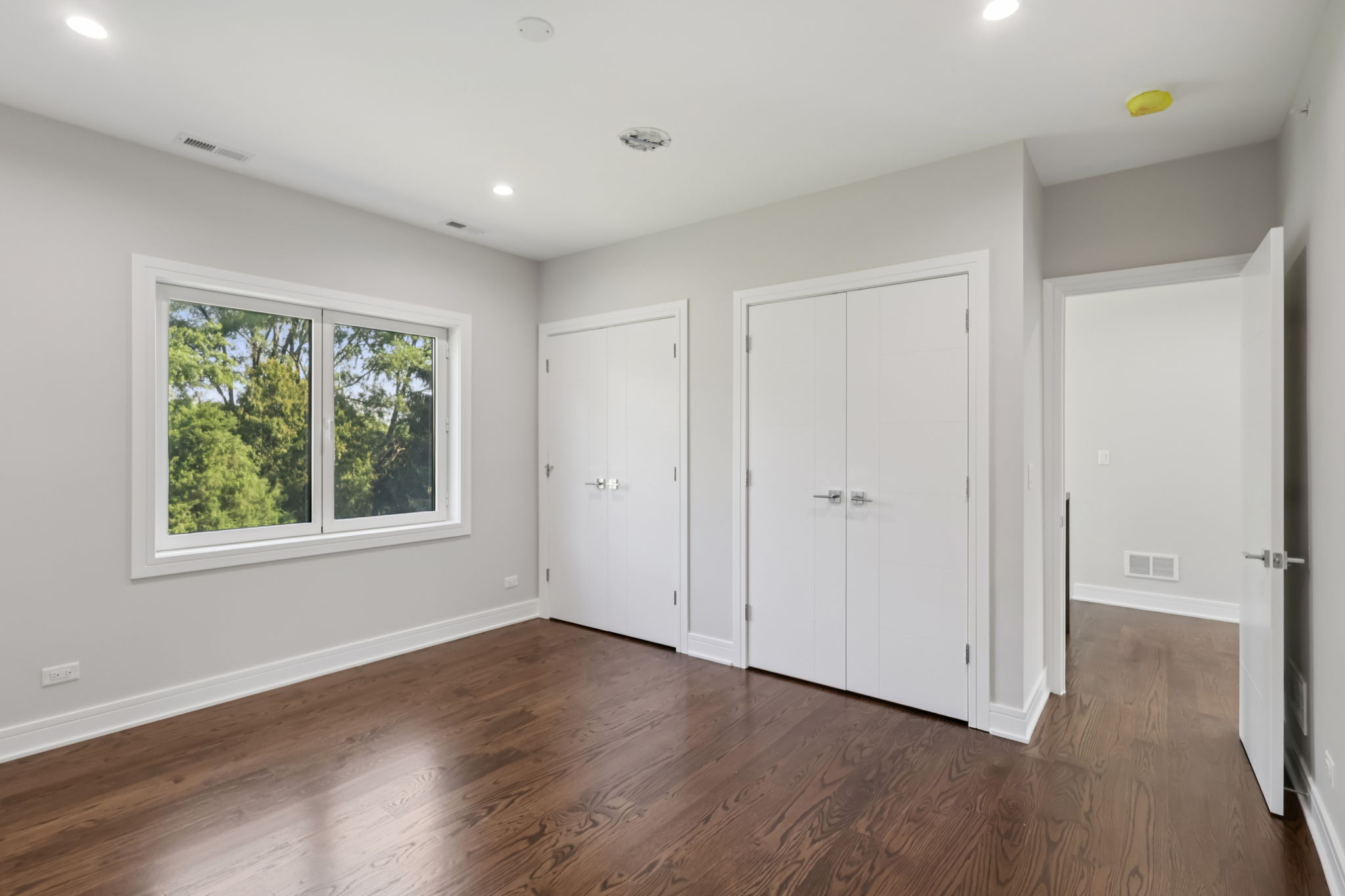 Walnut Cir-S1408-021