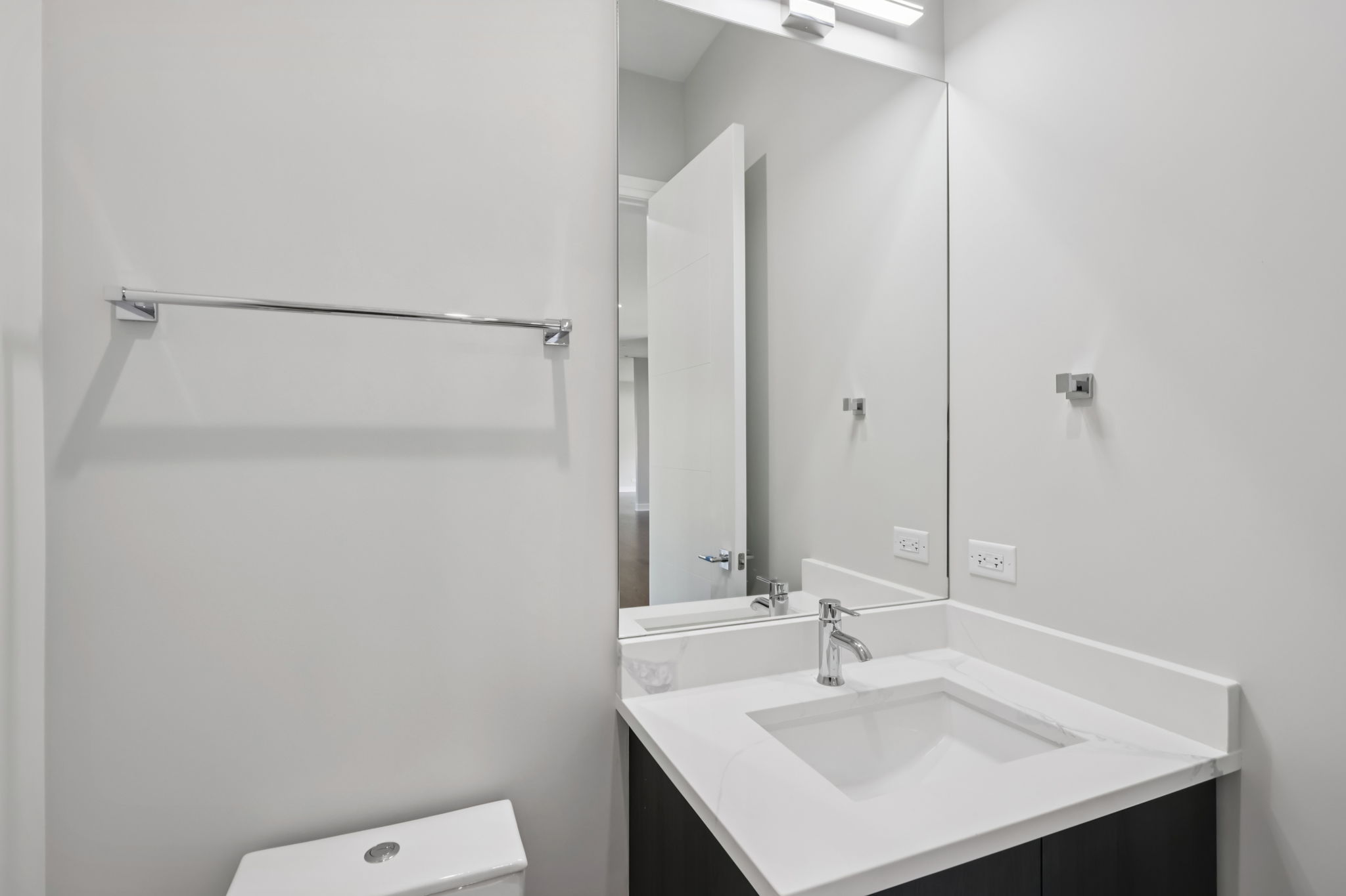 Walnut Cir-S1408-029