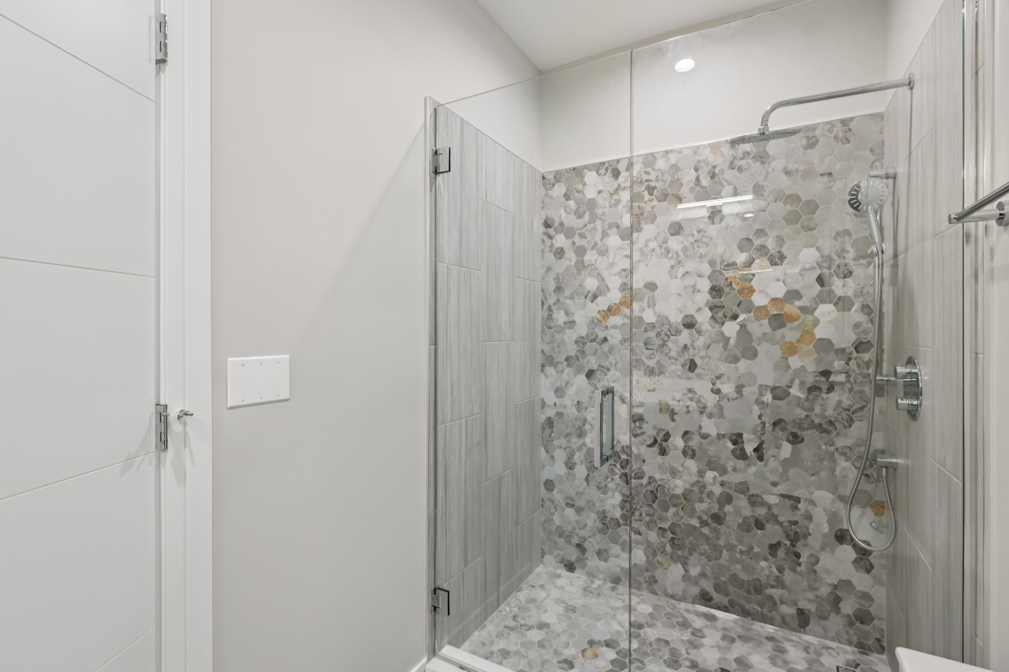 Walnut Cir-S1408-039