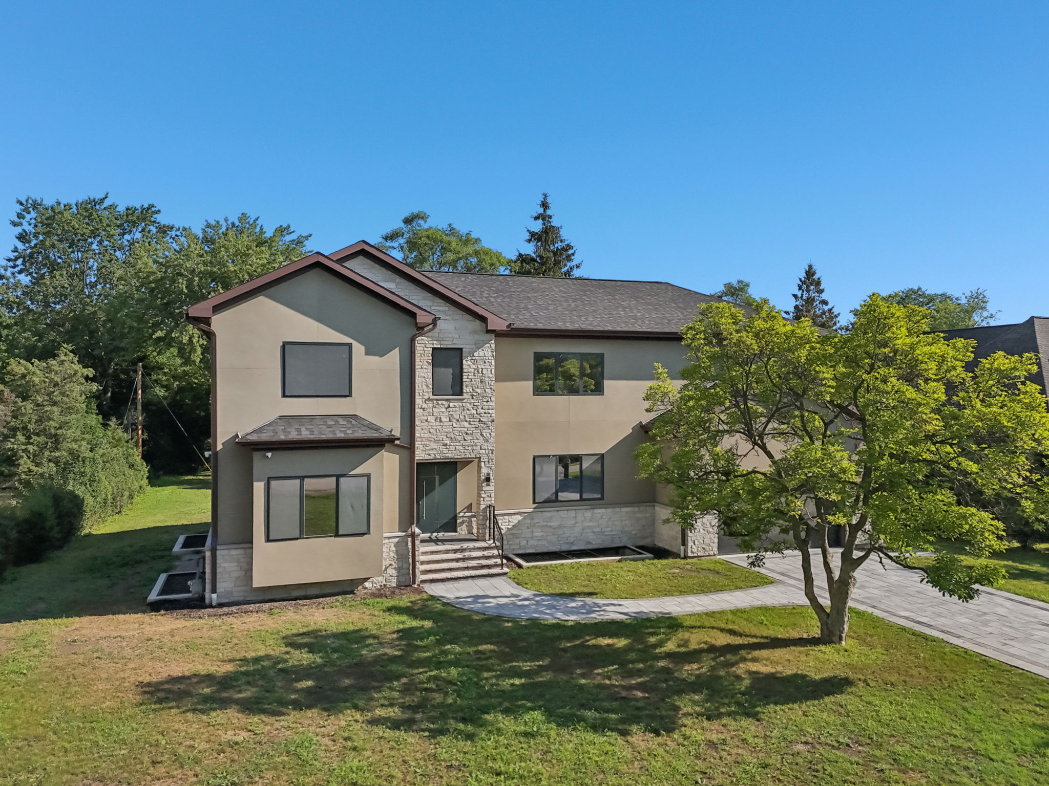 Walnut Cir-S1408-052