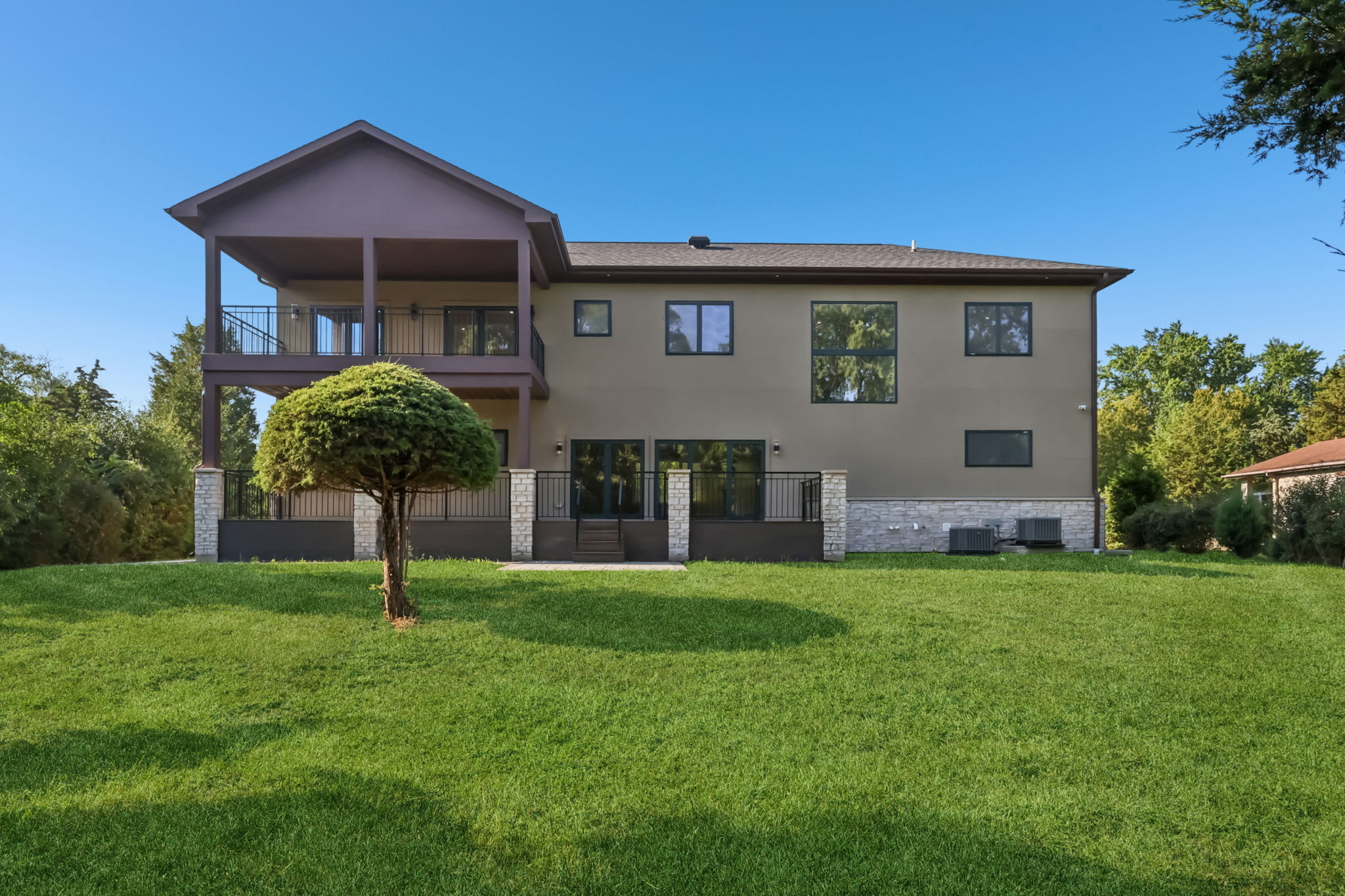 Walnut Cir-S1408-064