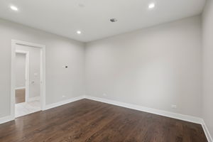 Walnut Cir-S1408-022