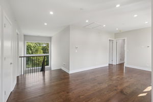 Walnut Cir-S1408-023