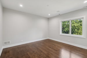 Walnut Cir-S1408-025